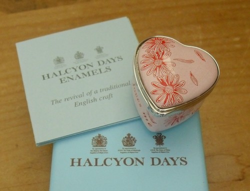 Boxed halcyon days she - boxed, loves